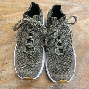NoBull runner size 10